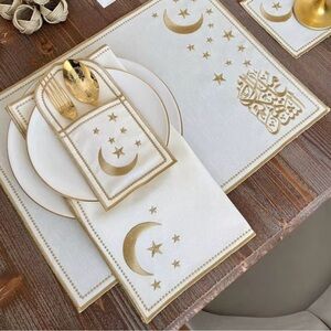Luxurious Gold and White Table Linen Set